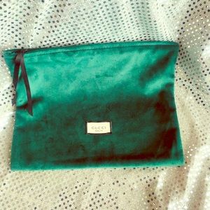 Gucci beauty cosmetic zipper pouch